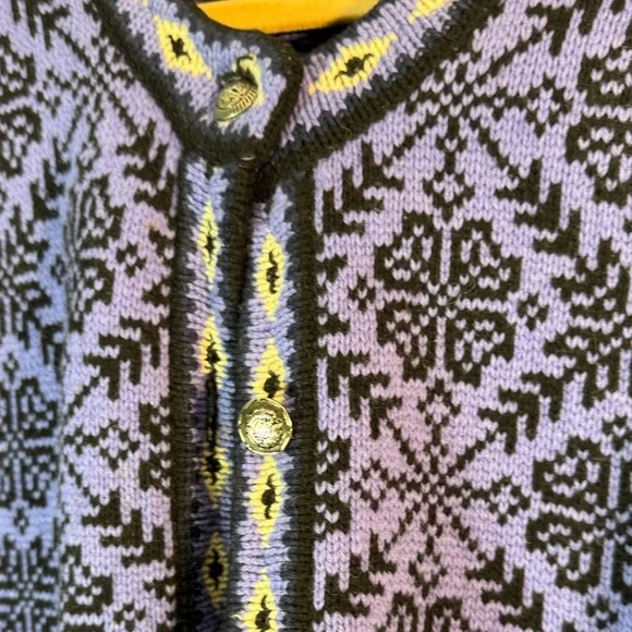Vintage L. L. Bean Purple and Black Knit Cardigan 100% merino wool - Picture 6 of 11